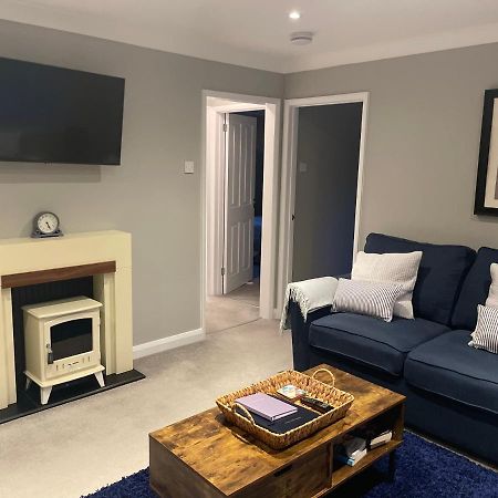 Lovely Flat Set In Parish Boundary Of Instow Apartment Bagian luar foto