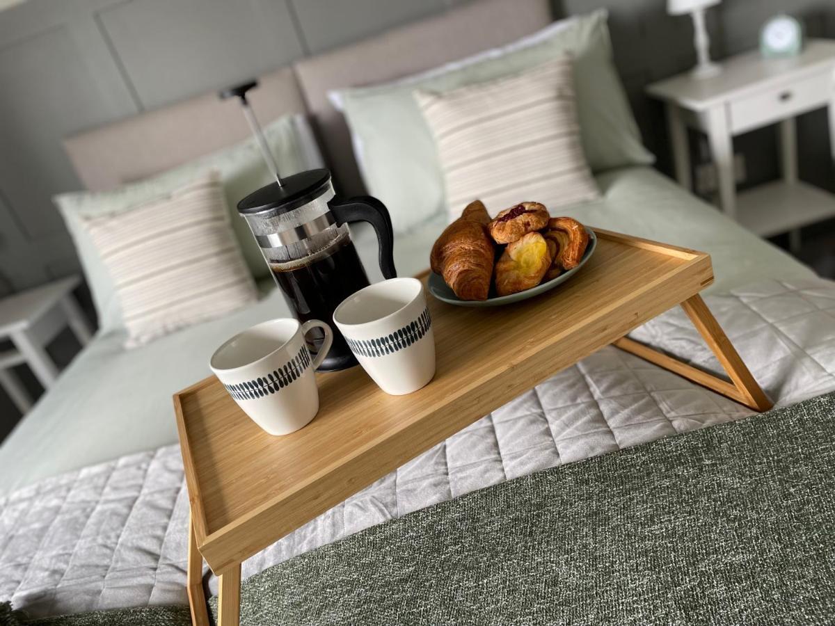 Lovely Flat Set In Parish Boundary Of Instow Apartment Bagian luar foto