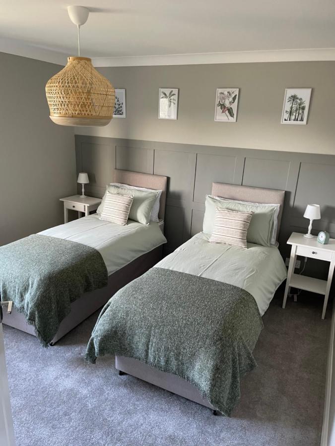 Lovely Flat Set In Parish Boundary Of Instow Apartment Bagian luar foto