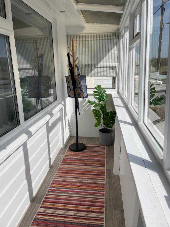 Lovely Flat Set In Parish Boundary Of Instow Apartment Bagian luar foto