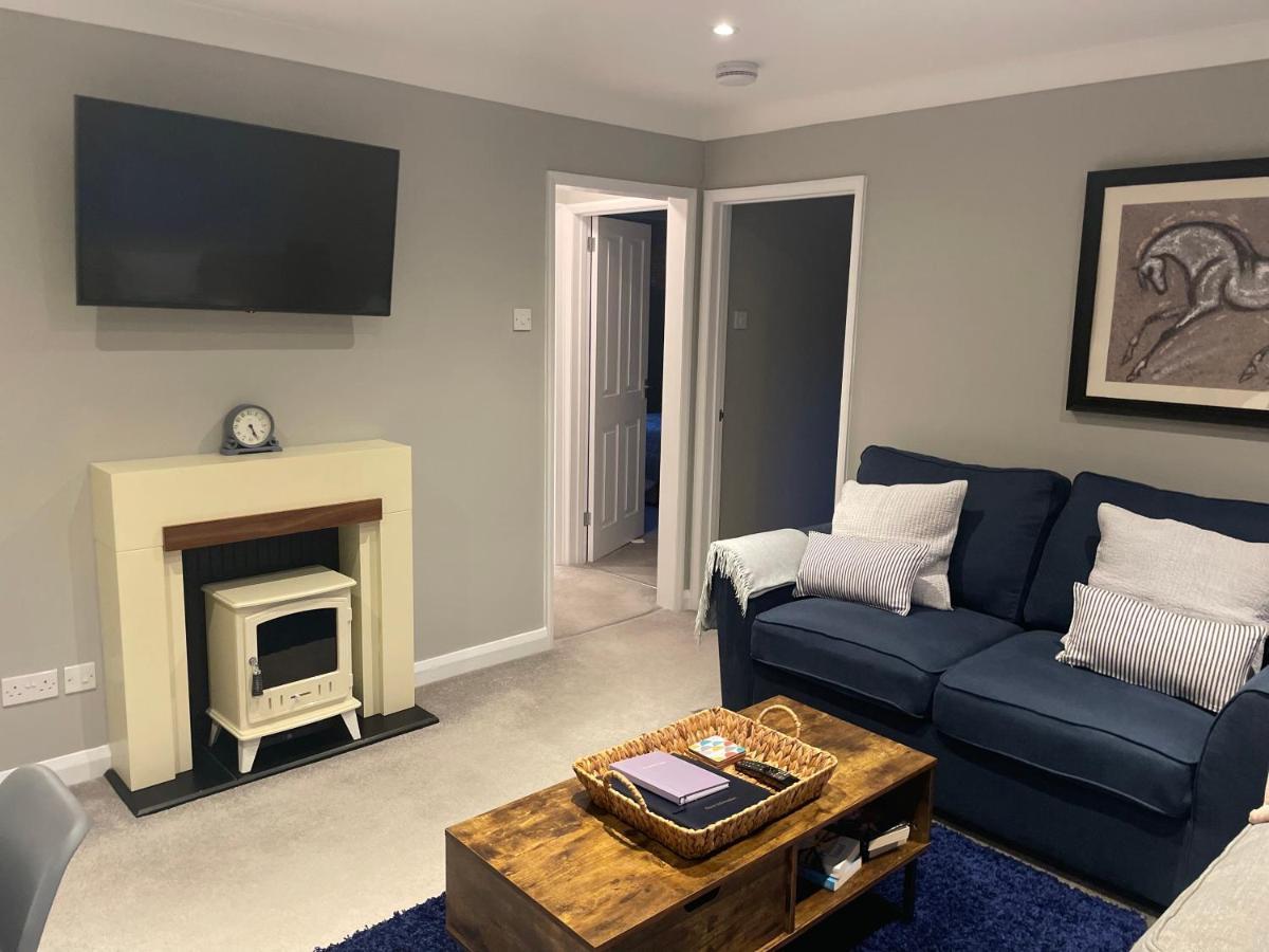 Lovely Flat Set In Parish Boundary Of Instow Apartment Bagian luar foto